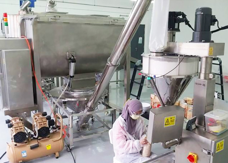 DJ-1B3+50W Automatic vertical stick bag milk coffee powder packing machine customer site 1