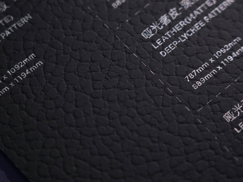 Großhandel mit matt gestrichenem Papier in tiefvioletter Textur für Broschüren und hochwertige Verpackungen 3