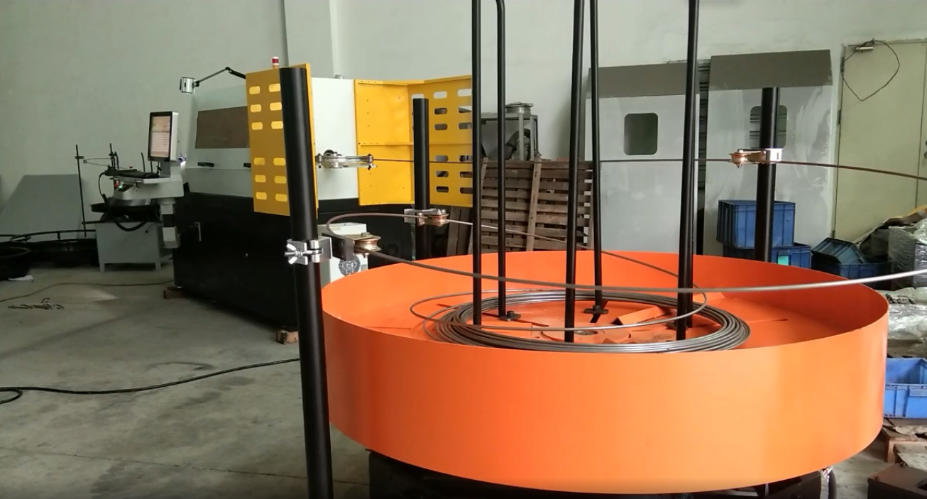 8軸3D CNCワイヤー曲げ機