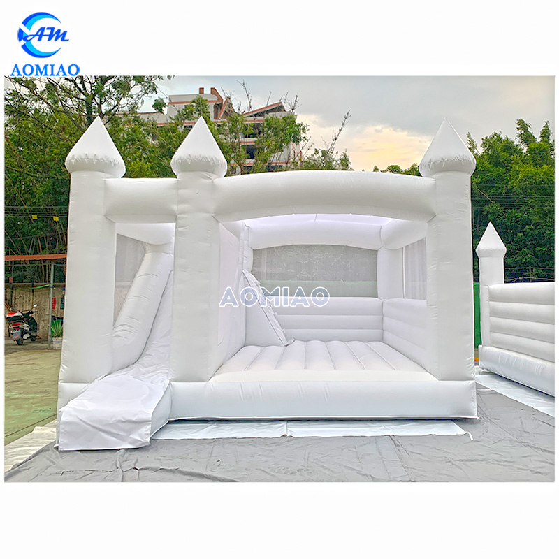 Customized size pastel bounce house 1
