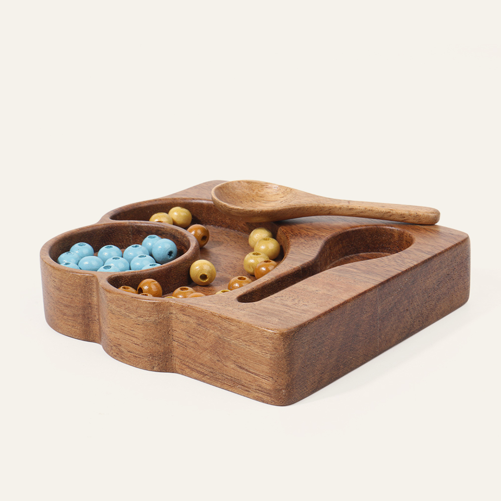 Bandeja de madera Montessori premium para clasificar cuentas, juego para aprender a desarrollar la motricidad fina en niños pequeños, fábrica mayorista de juguetes educativos de madera con marca propia personalizada. 2