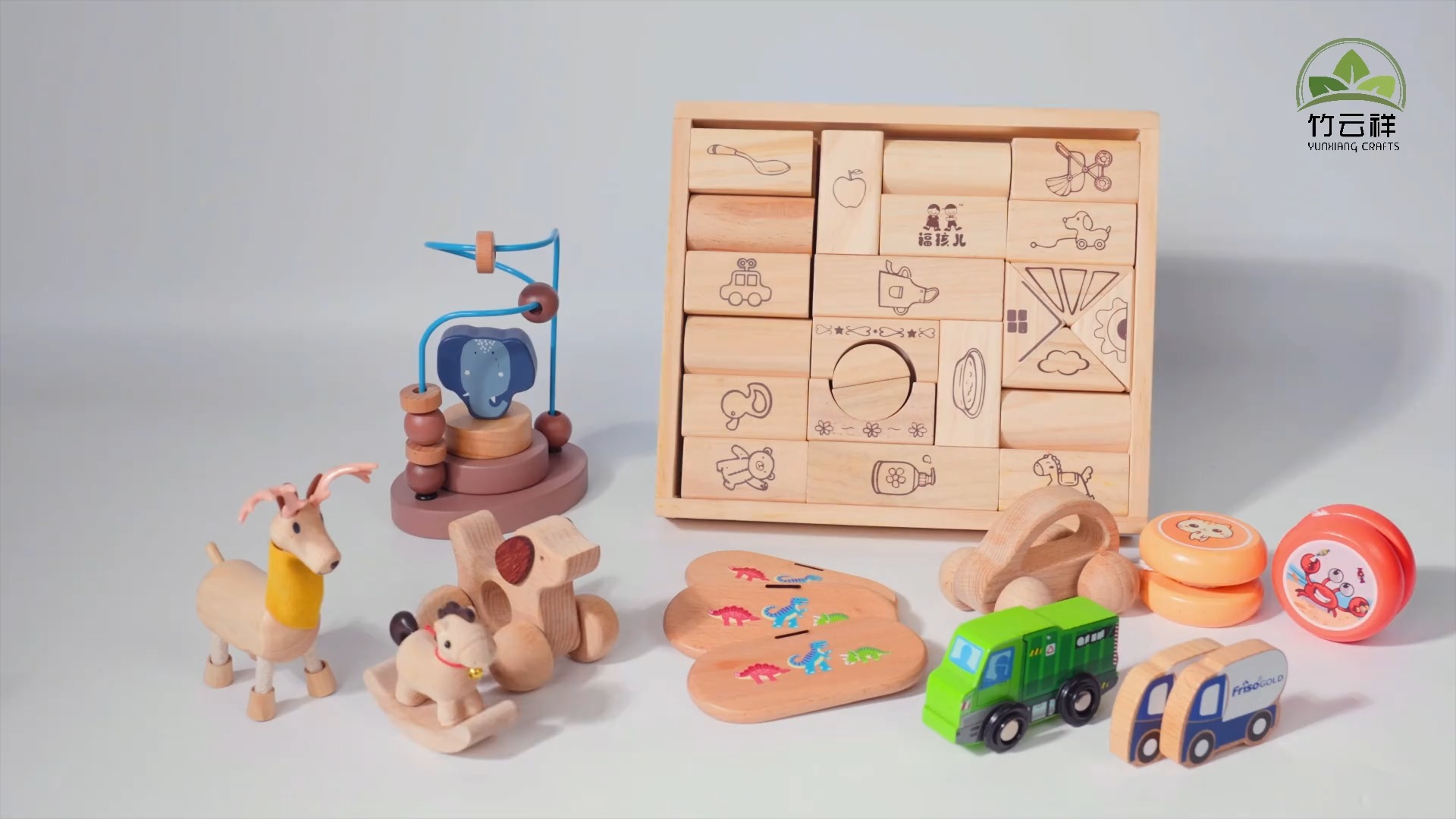 Produttore di giocattoli in legno personalizzati per marchi internazionali.