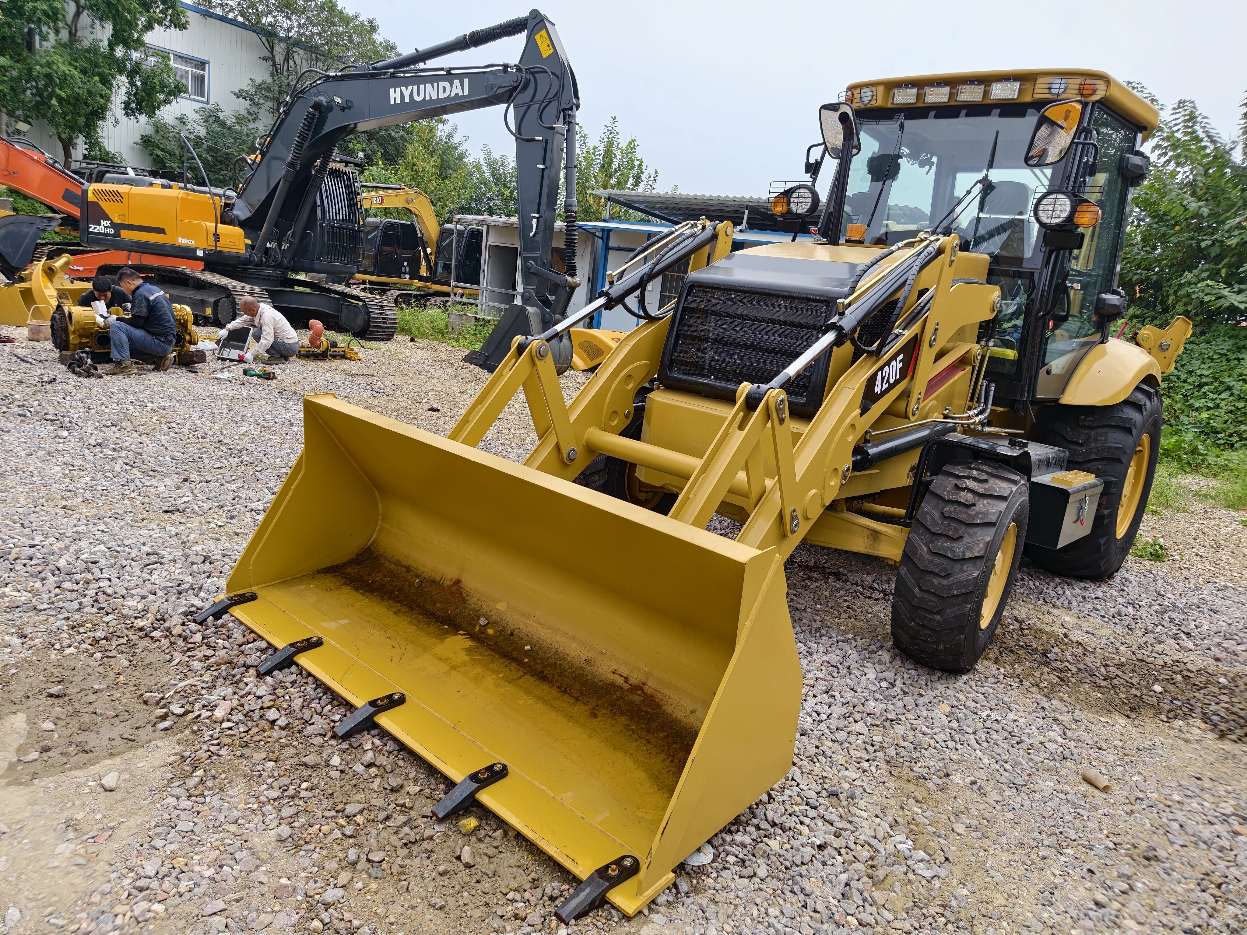 CAT 420F Used Backhoe Loader | Caterpillar Construction Machinery for Sale 1
