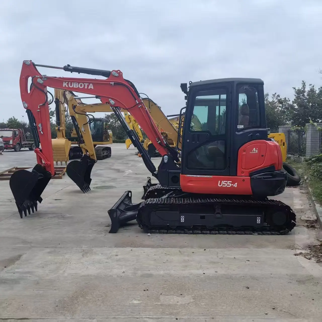 Used Kubota U55 Mini Hydraulic Crawler Excavator for Sale 1