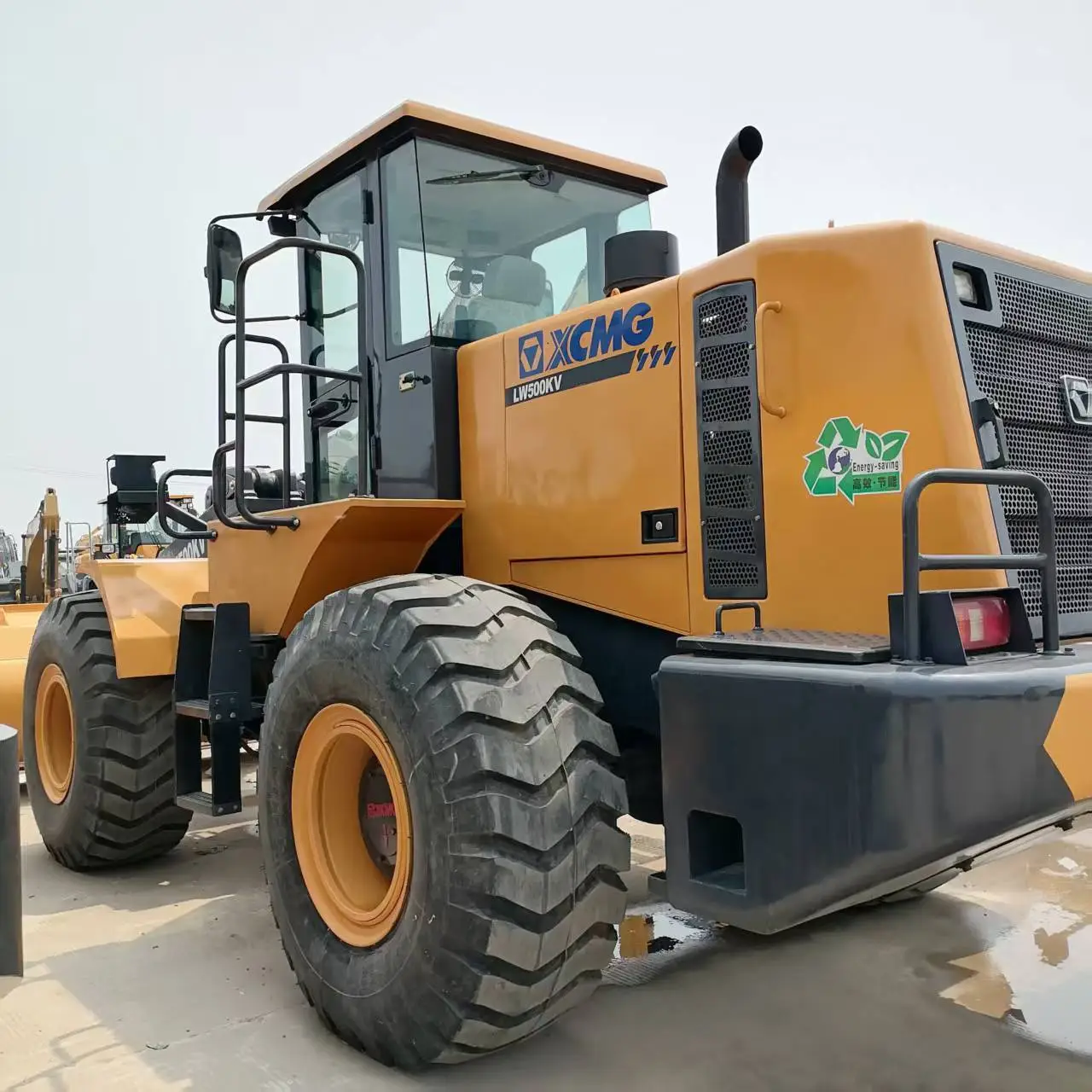 Used XCMG LW500KV Wheel Loader 5 Ton Construction Equipment with High Efficiency for Sale 1