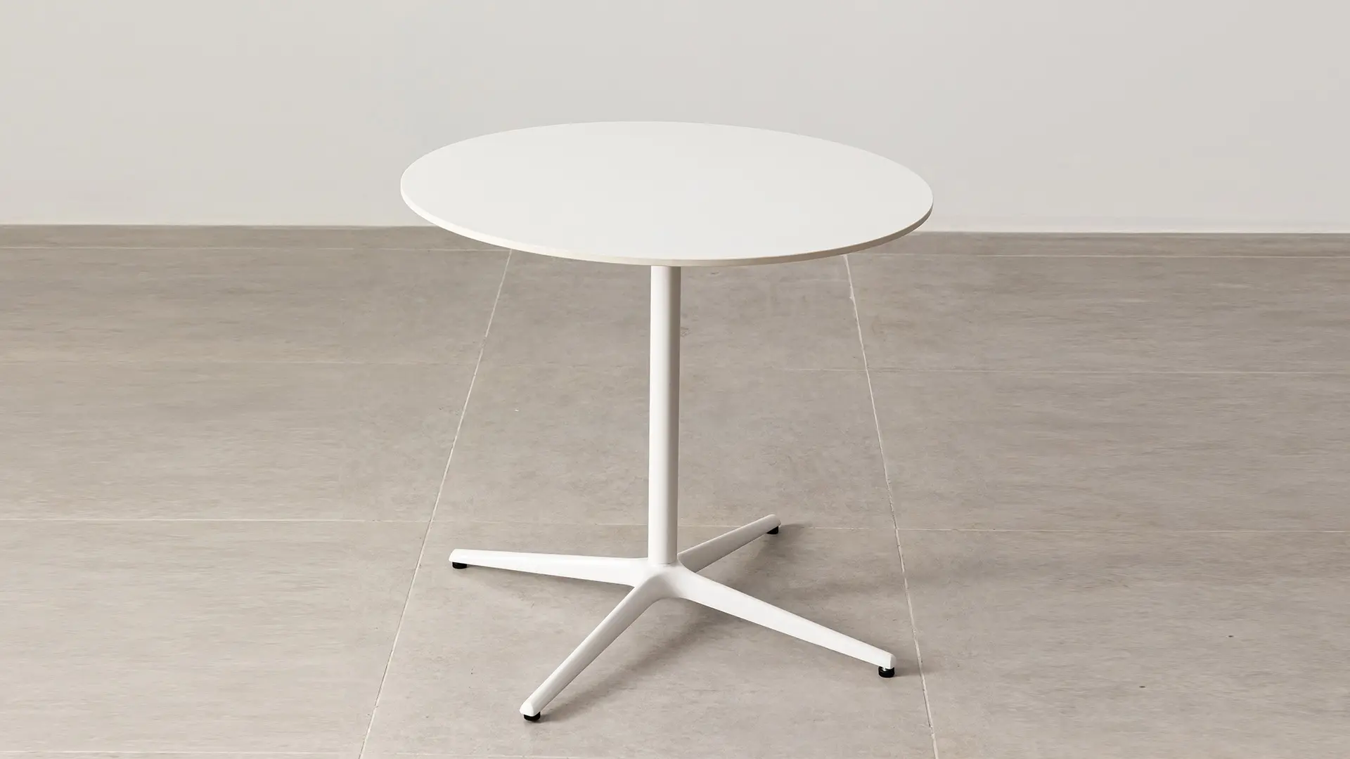 Innovation Round -S  Simple Design Living room Table With Ceramic Table Top  BK Ciandre 5