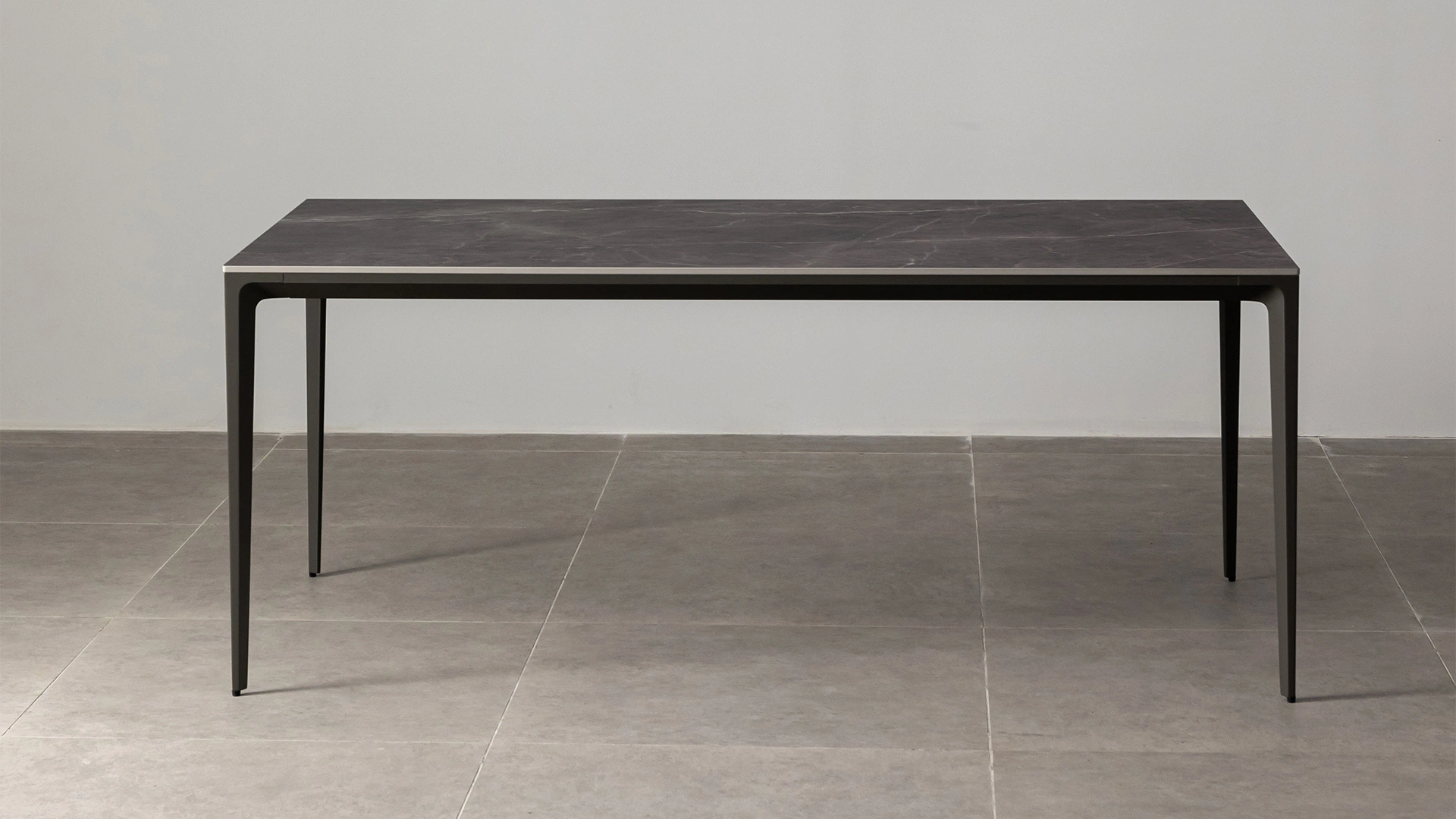 Nuovi tavoli da pranzo moderni minimalisti grigi Pulipis BK Ciandre 6