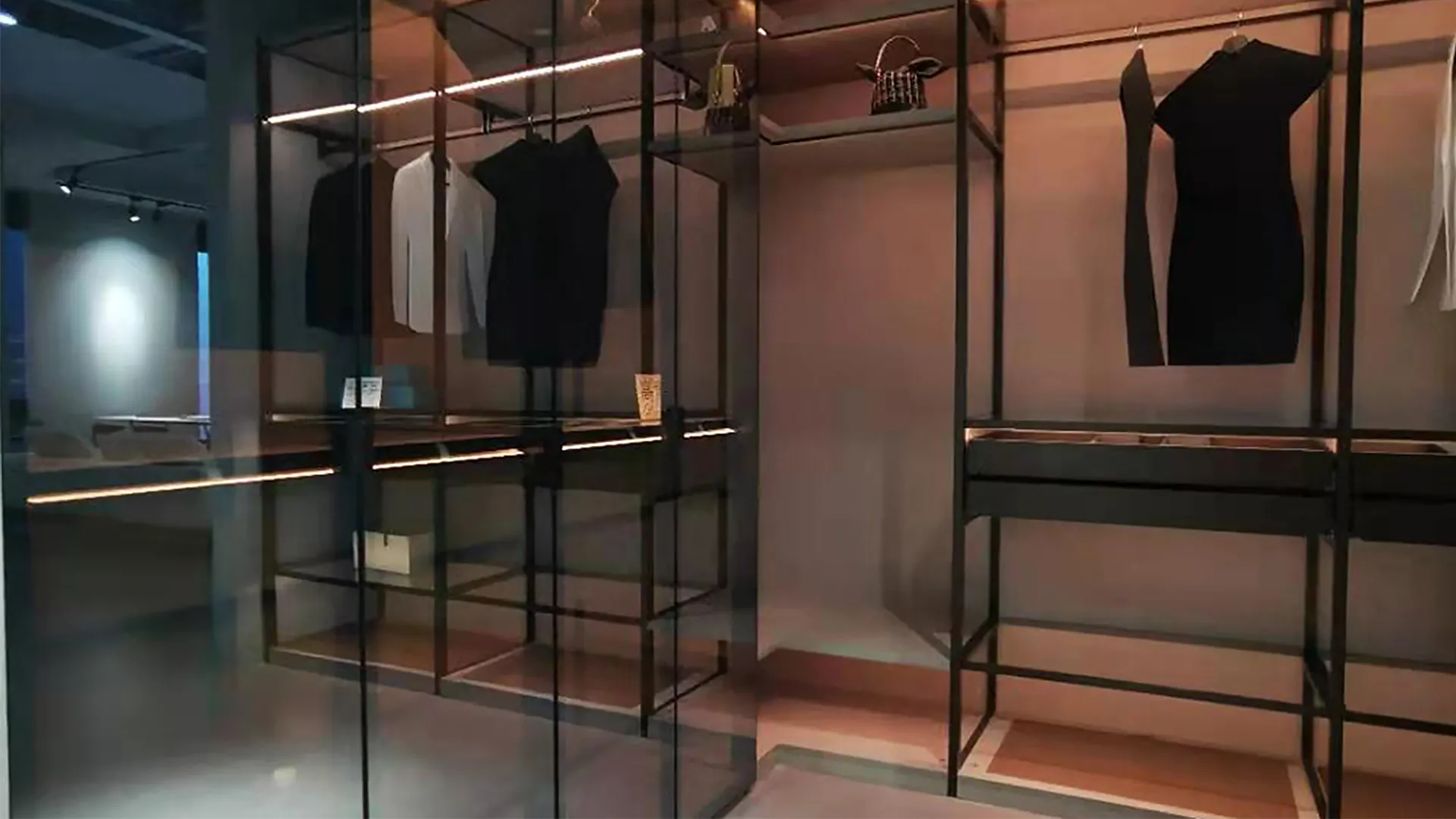 Rosa Custom manufacturer Minimalist style walk-in closet Wardrobe 2