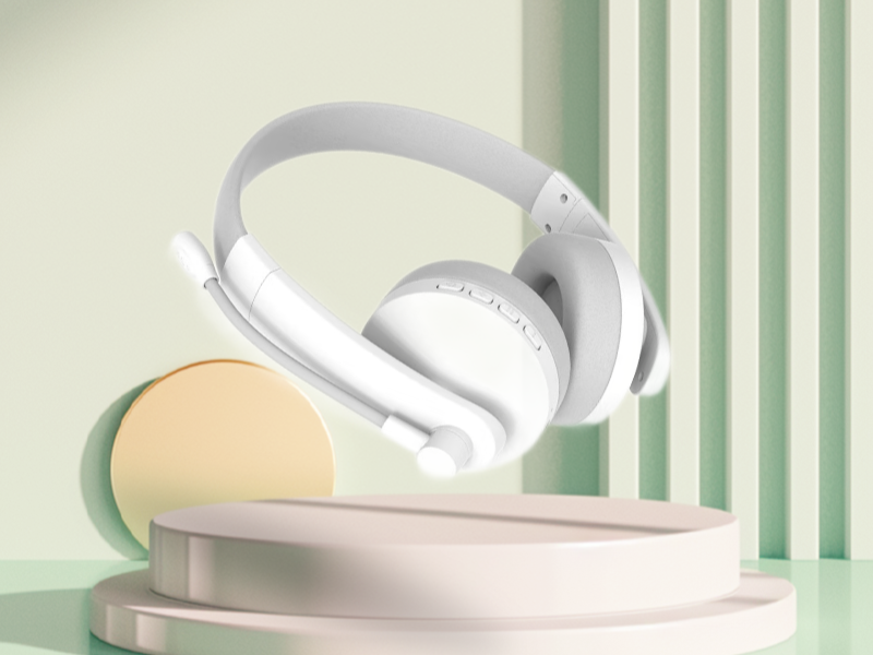 SingleEar Vs. Binaural Headsets What's the Difference?