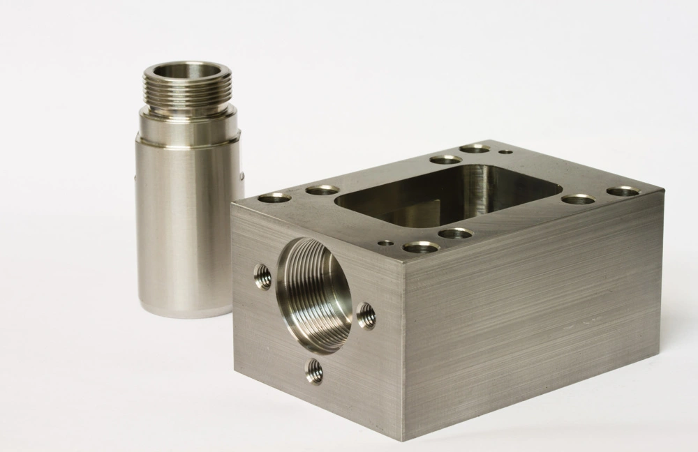 Prefessional Customized Stainless Steel CNC Machining Part, CNC Milling Hydraulic Manifold 1