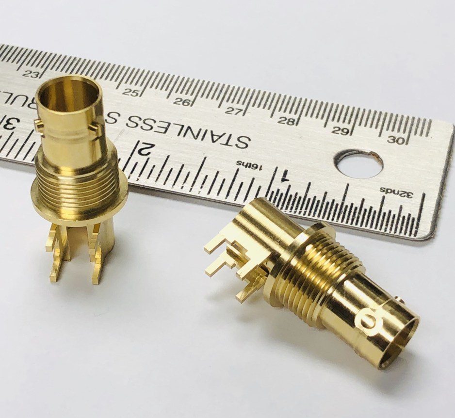 High Precision CNC Turning Brass in-Line Connector Micro Machine Parts 3