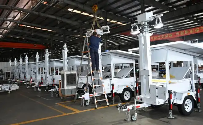 Electric 2 at Rear Optional 100W with Sensor BIGLUX Brand Portable Solar Array Trailer Supplier 5