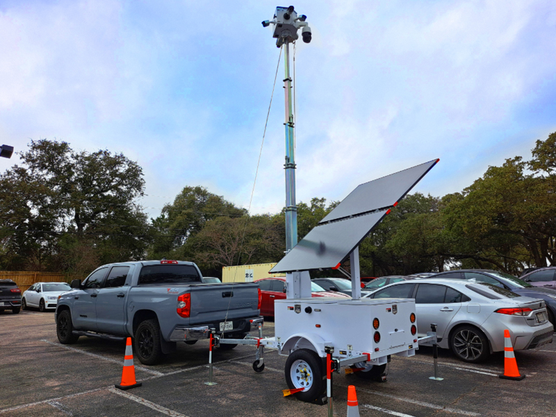  Menara CCTV Solar dan Sistem Pencahayaan