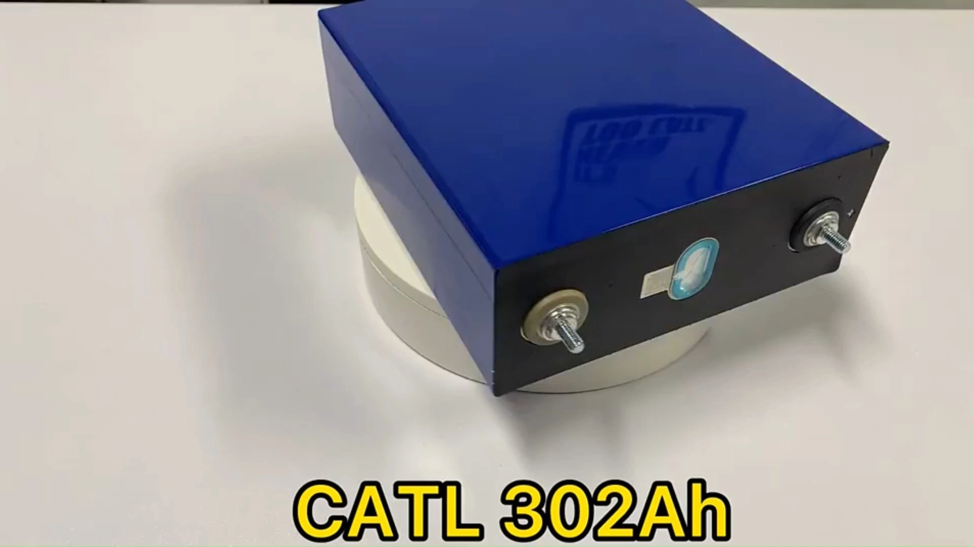 Grade A CATL 3.2V 302Ah Lifepo4 Battery Cells with QR Code for DIY 12V Battery with Bus Bars Power Storage System 1