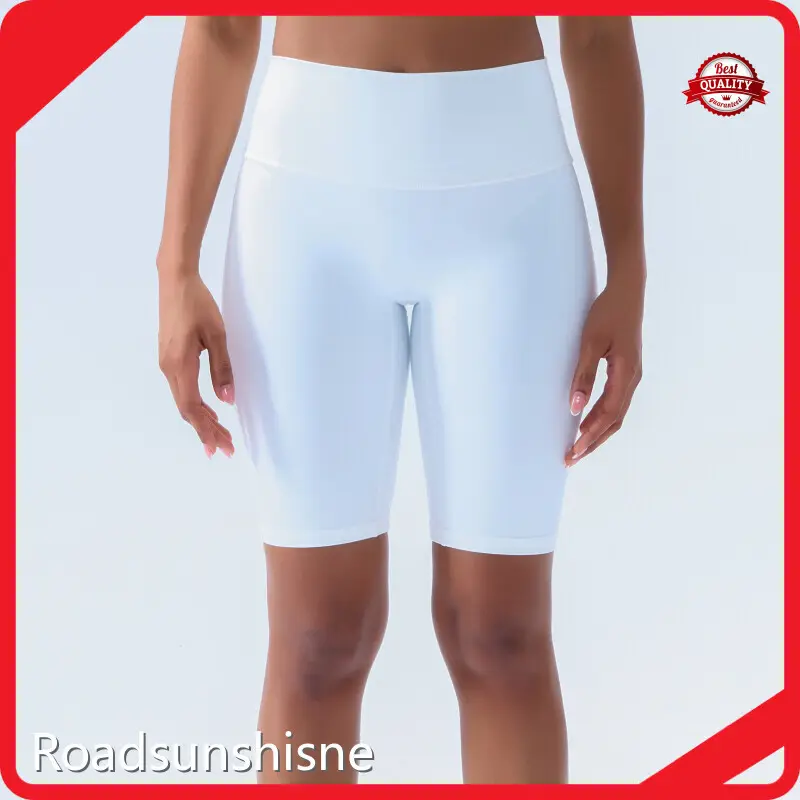 Novo modelo de shorts esportivos vermelhos para venda 1