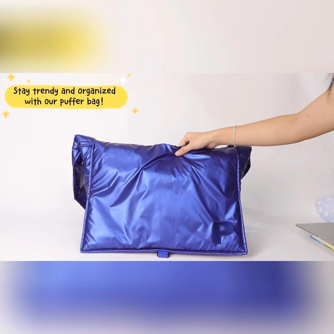 Borsa imbottita personalizzata da donna, borsa tote grande morbida blu gonfia, borsa a tracolla in nylon trapuntato 1