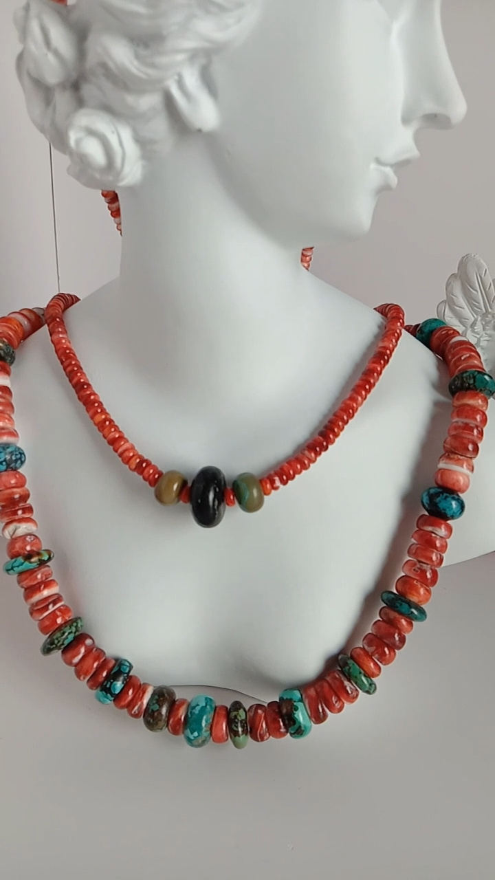 Collana d'ostrica spinosa rossa estremamente lucida. 9