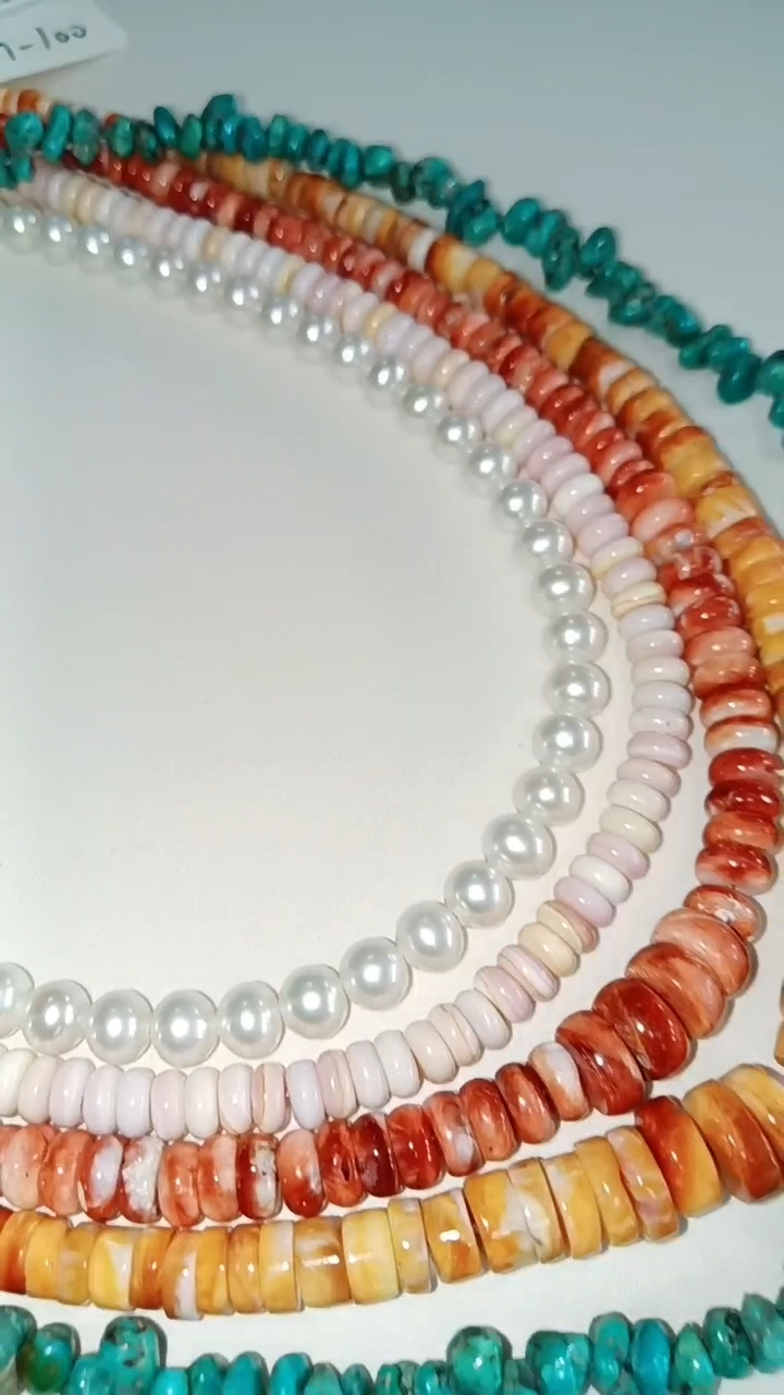 Само еден вид вистински камен, за еден народ 9