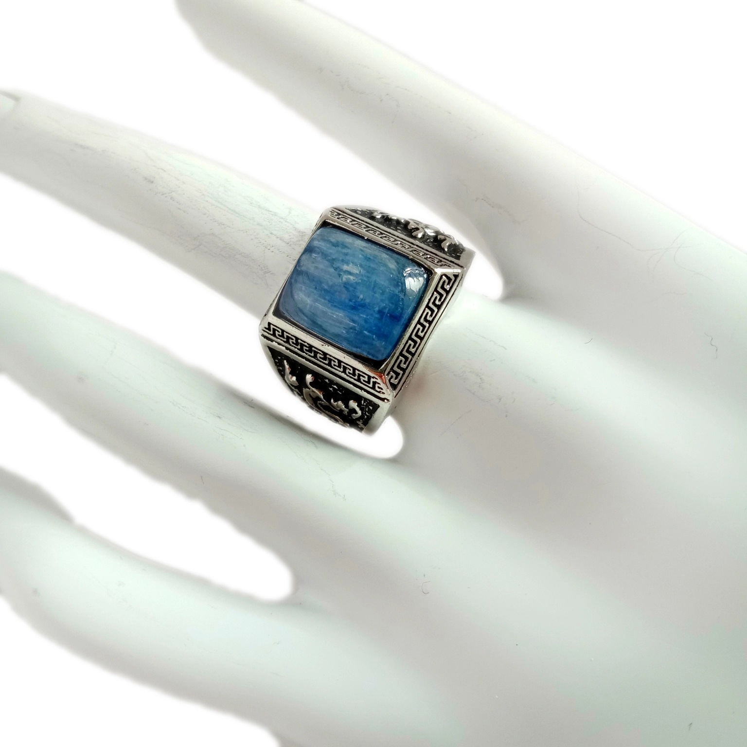 Xiav kyanite Nplhaib Xiav kyanite Kub Nplhaib Tseeb Xiav kyanite Birthstone Ring Khoom plig rau Nws 1