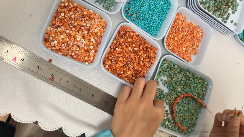 O asoa ma'a ma'a'a lanu moli e fai i lima 9