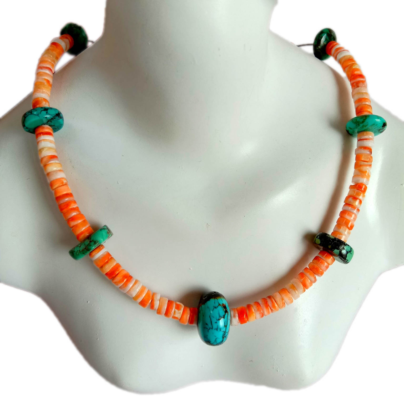 Grìogagan Cruinn Turquoise Nàdarra 16 òirleach agus Necklace Gemstone Grìogagan spìosrach 15