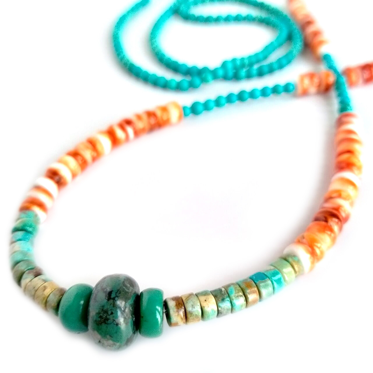925 Sterling Silver Orange Spiny Oyster na may Turquoise Bead Necklace 16