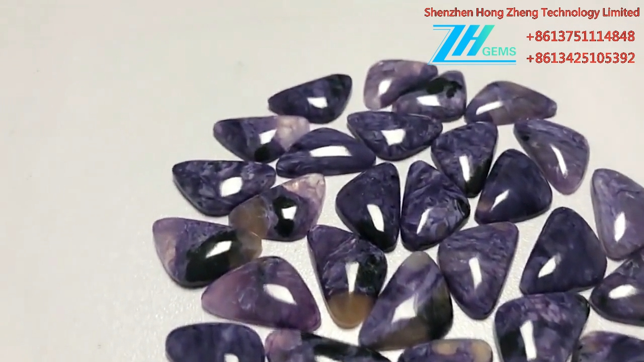 ഉയർന്ന നിലവാരമുള്ള മനോഹരമായ പ്രകൃതിദത്ത ചാറോയിറ്റ് സ്റ്റോൺ ട്രയാംഗിൾ 8