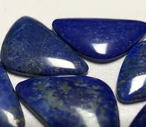 Lapis lazuli cabochon مثلث قیمتی کیفیت نرم قیمتی ډبره 3
