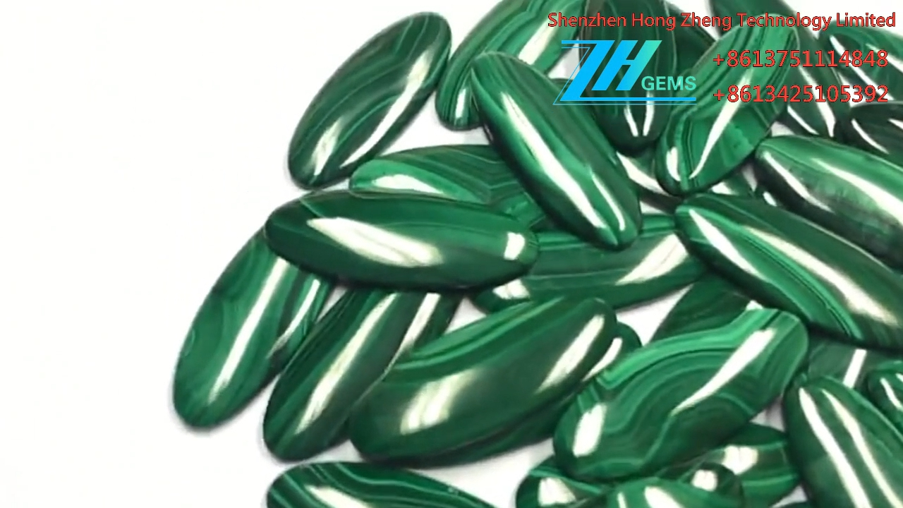 രത്നക്കല്ല് മലാഖൈറ്റ് രത്നക്കല്ലുകൾ 41x16x4mm കാബോകോൺ മലാഖൈറ്റ് 8