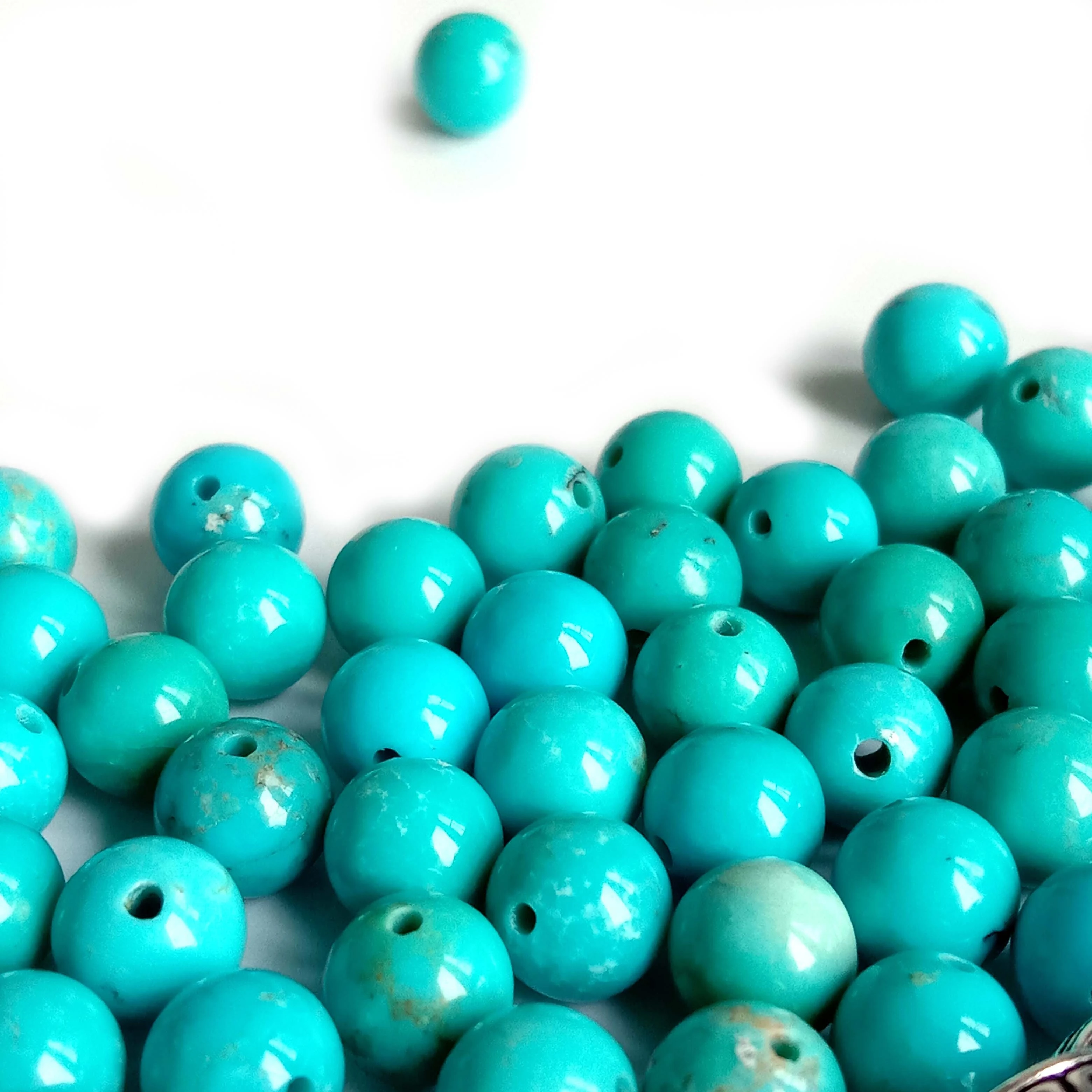 Beautiful natural turquoise stone bead 6mm Gorgeous blue 1
