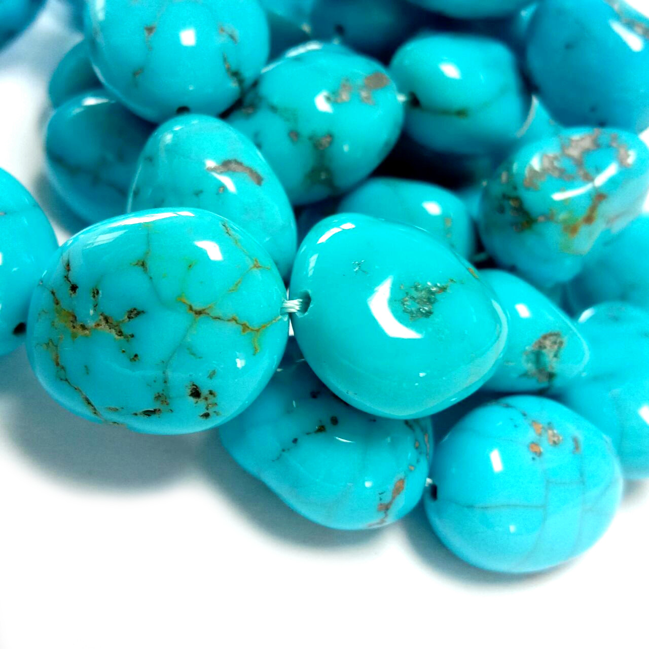 Nugget pirus alami untai penuh Biru Tidak Teratur bentuk bebas manik-manik pirus Pusat Dibor manik-manik pirus alami 18