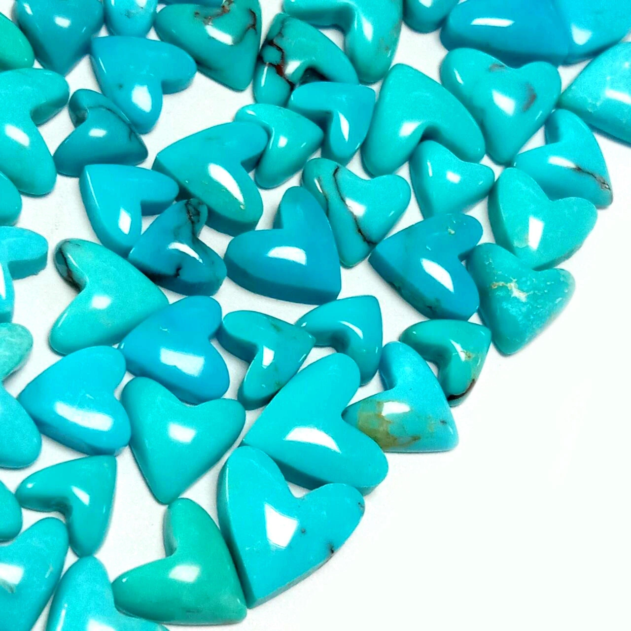 Natural Turquoise Arizona Heart Cabochon ka 8mm Bakeng sa ho Etsa Mabenyane 1