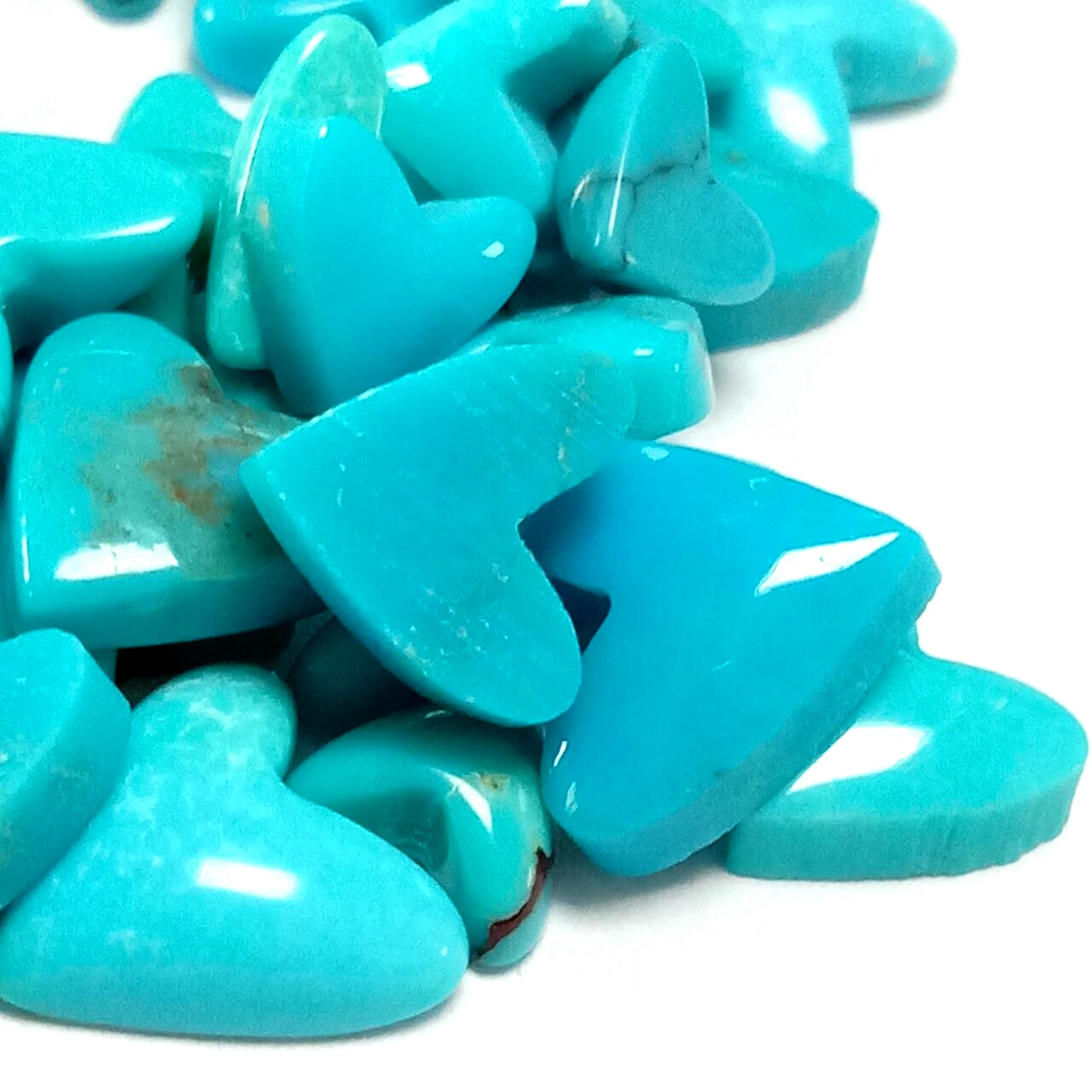 Adayeba Turquoise Arizona Heart Cabochon ni 8mm Fun Ṣiṣe Ohun-ọṣọ 15
