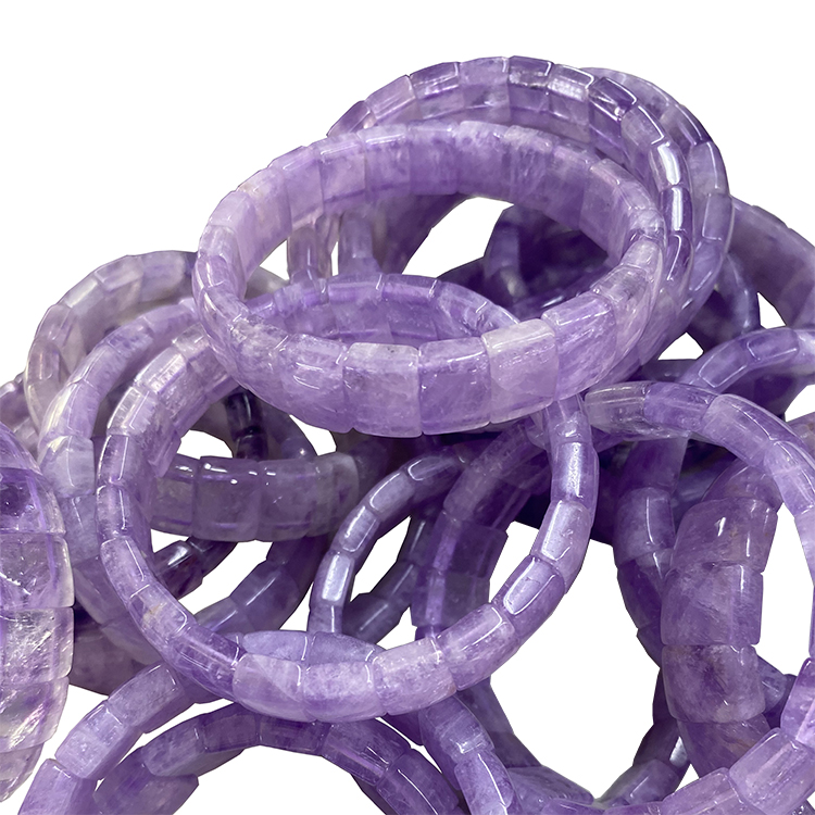 ପ୍ରାକୃତିକ ବ୍ରାଜିଲ ଲାଭେଣ୍ଡର ପ୍ରକୃତ ରତ୍ନ ବାଇଗଣୀ ରଙ୍ଗର ରତ୍ନ ପଥର ବଙ୍ଗଳା ଆକାର 20 ମିମି | 14