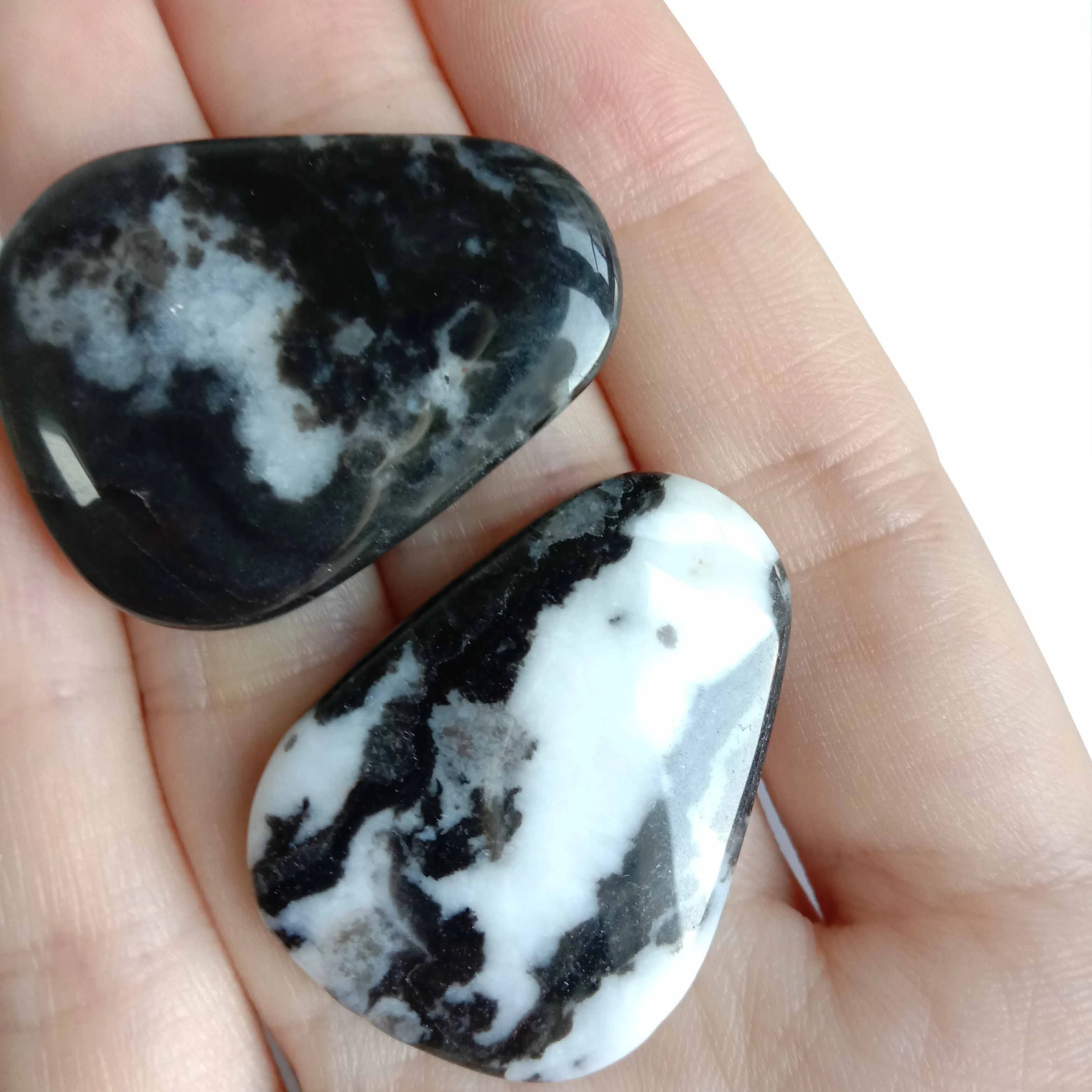 प्रभावशाली AAA Buffalo Turquoise Cabochon आभूषण सेतो Buffalo Turquoise Gemstone 1