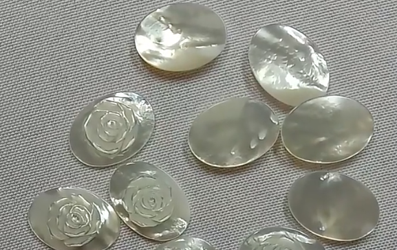 Бела MOP школка Цвеќе врежан 8