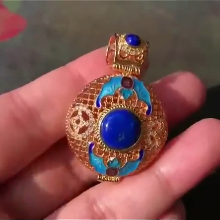 lapis lazuli pendant 10