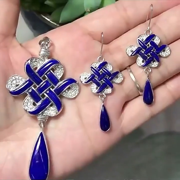 Colgante y aretes chinos nudos lapislázuli 10