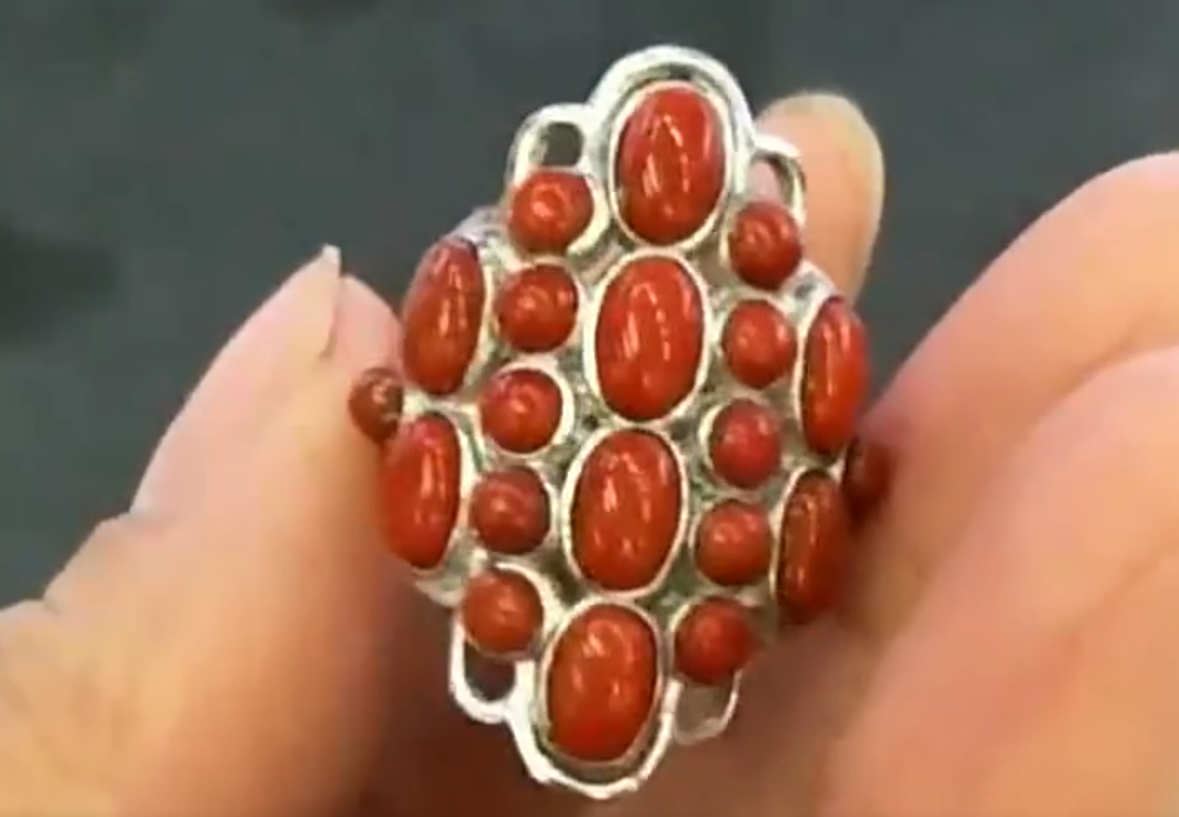 Lan  Hong  Jade  Oval  and  round  Shape  Gemstone  Silver  Ring 10