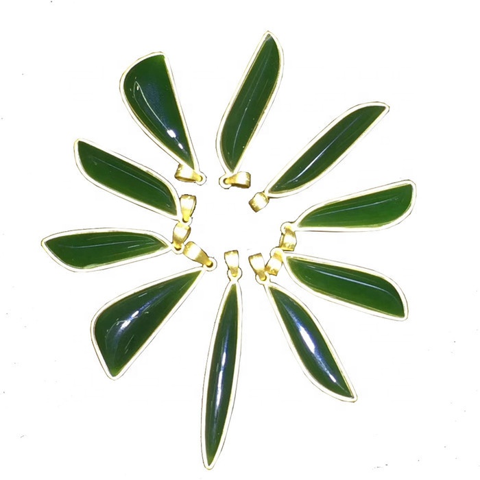 د طبیعي جادایټ سپوږمۍ د پا leaves و شکل ګا jewelry ې ګا jewelry ې 9