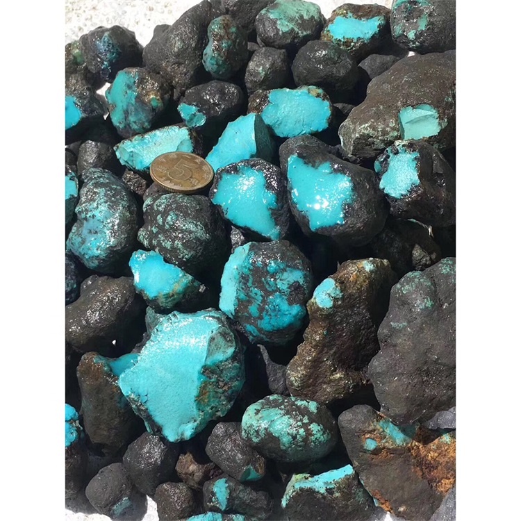 Hoë Graad Kingman Turquoise Spider Web Rough Materiaal Freeform edelsteen vir juweliersware 9