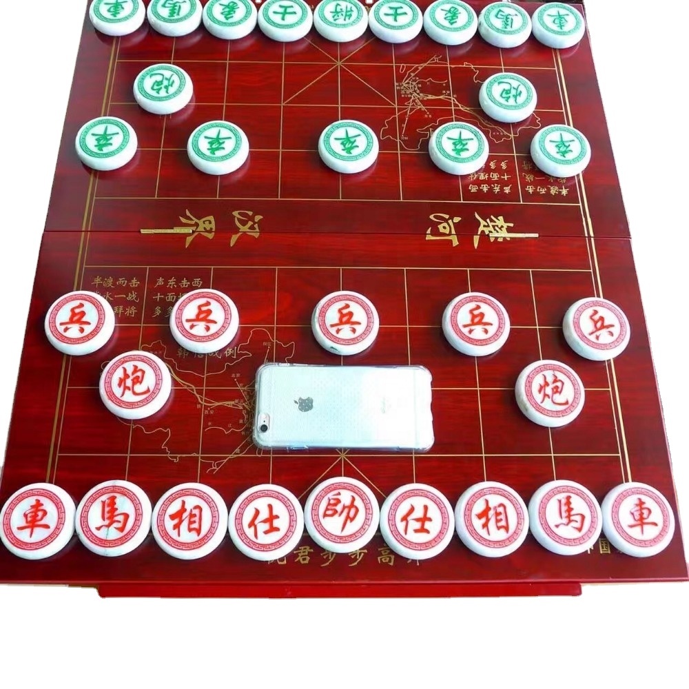 Batu permata alami zamrud memotong catur membuat grosir 10