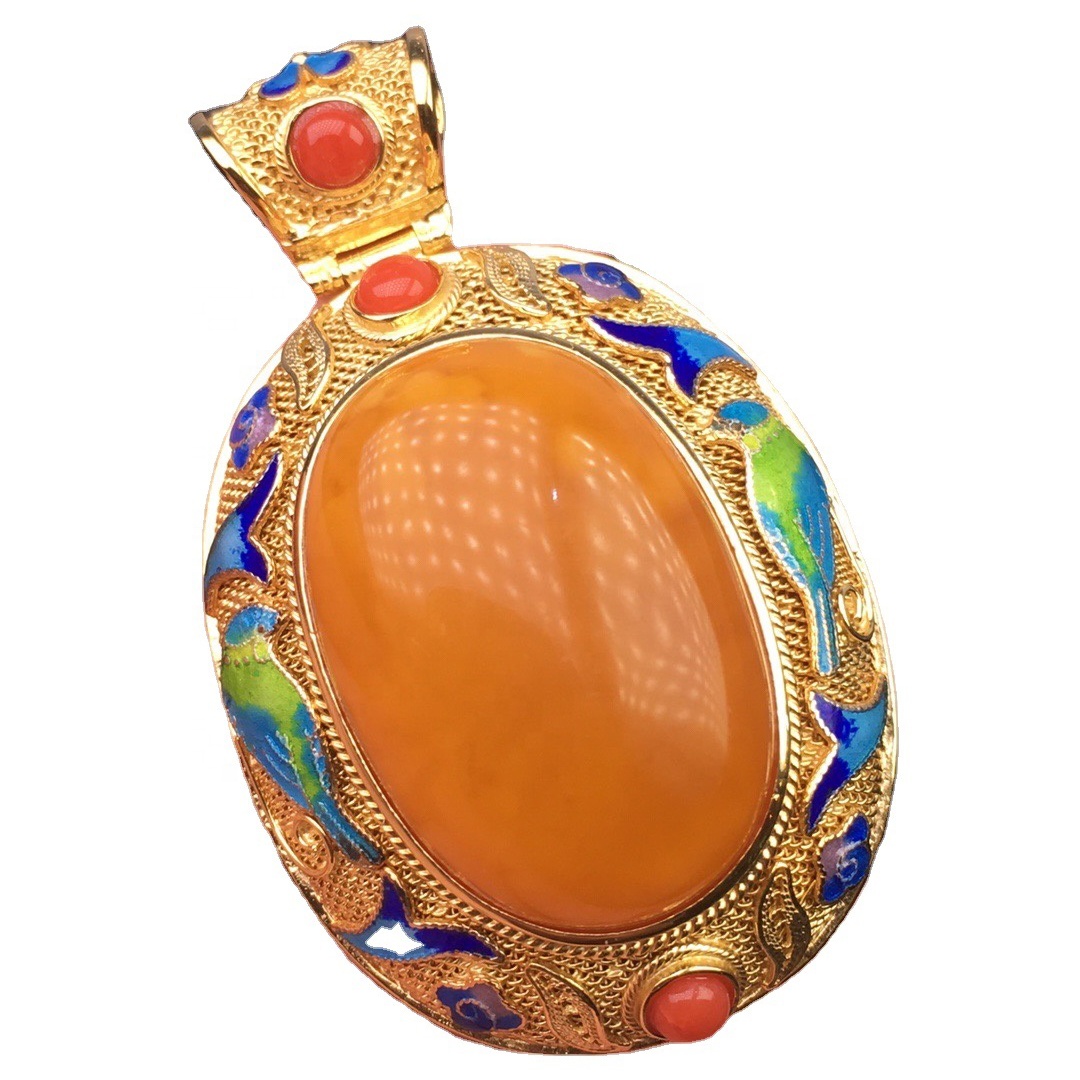 ਨਨਹੋਂਗ ਸਟੋਨ ਗੋਲਡ ਪਲੇਟਡ ਅੰਬਰ ਲਟਕਦਾ ਹੈ 30