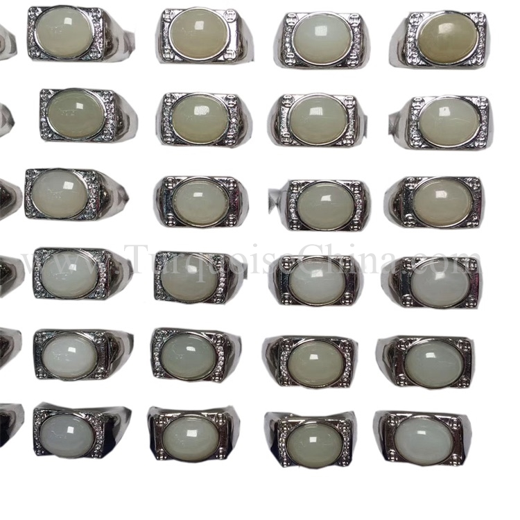 ನೆಕ್ಲೇಸ್ ಕಿವಿಯೋಲೆ ಆಭರಣ ಸೆಟ್ ಮಾಡಲು ನೈಸರ್ಗಿಕ ಕೆಂಪು ಸ್ಪೈನಿ ಸಿಂಪಿ ಶೆಲ್ ಮಣಿಗಳು 5mm ಸುತ್ತಿನಲ್ಲಿ 17