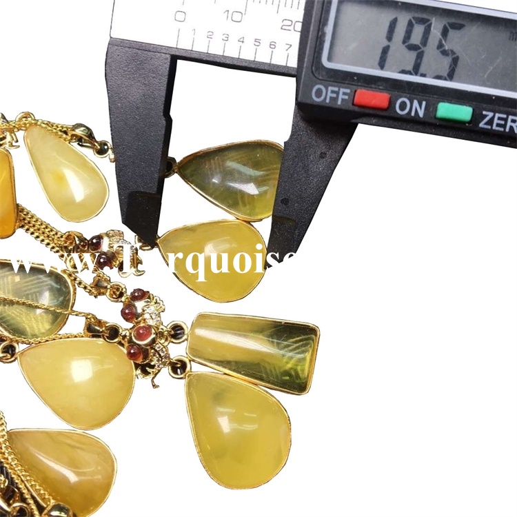 Naturlig Amber Pendant Drop Tear Cabochon Glatt Gult Gull på kjede 12