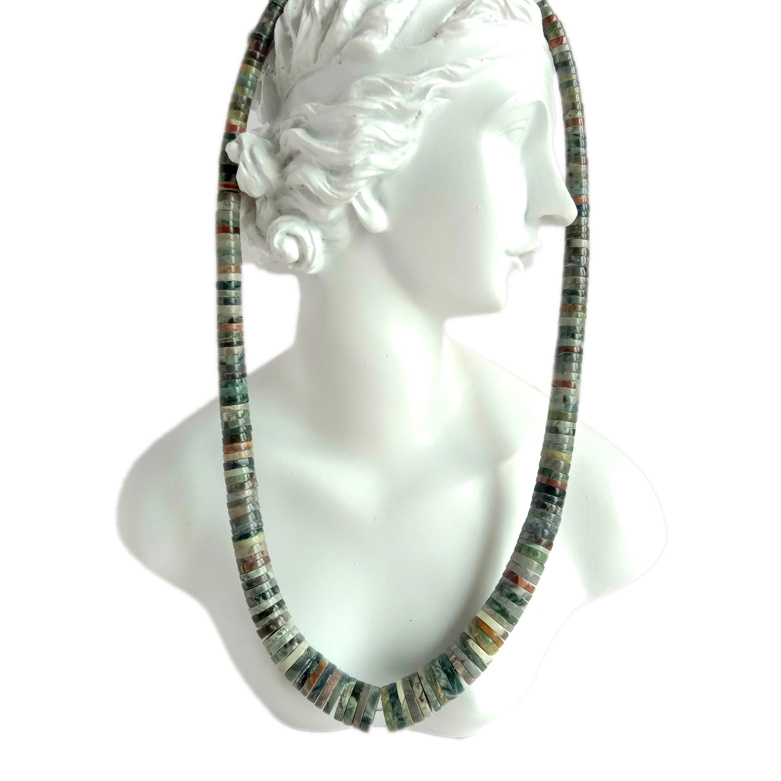 jade necklace ខ្សែកត្បូងថ្មដ៏មានតម្លៃ 3-8mm 1