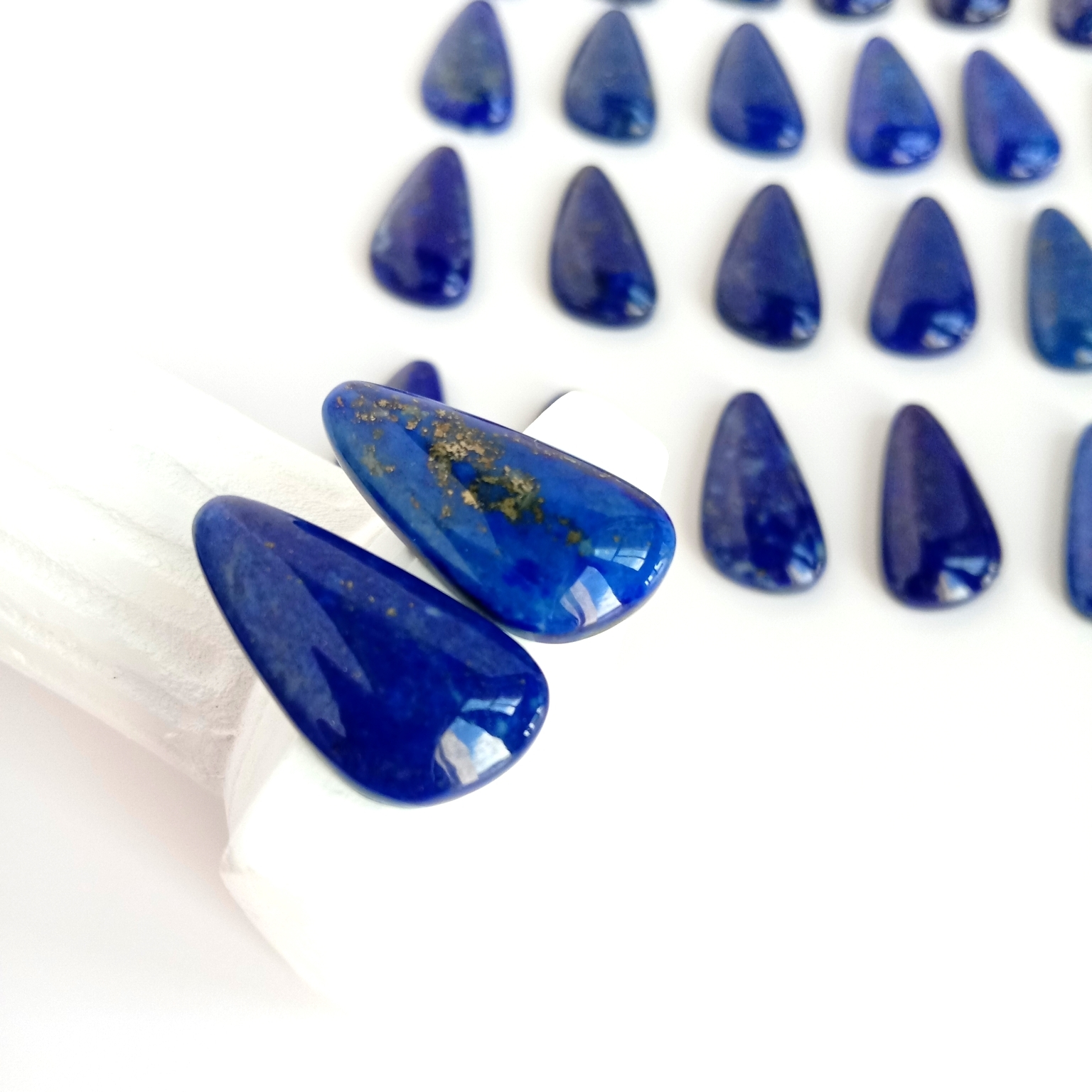 Batu Permata Cabochon Lapis Lazuli Alami Biru Lapis Lazuli 20*10*4 Mm Oval Perhiasan 1