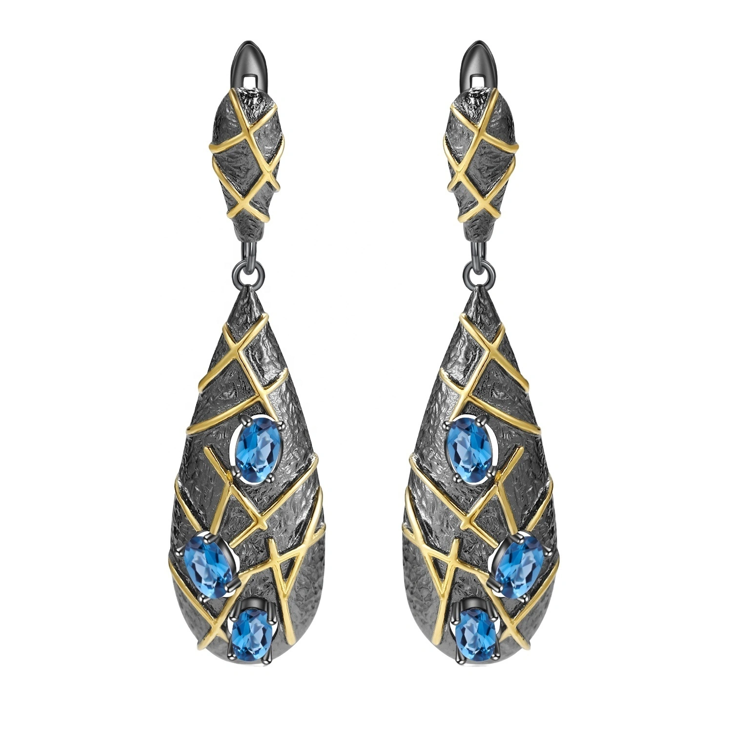 Blue corundum gold earring 1