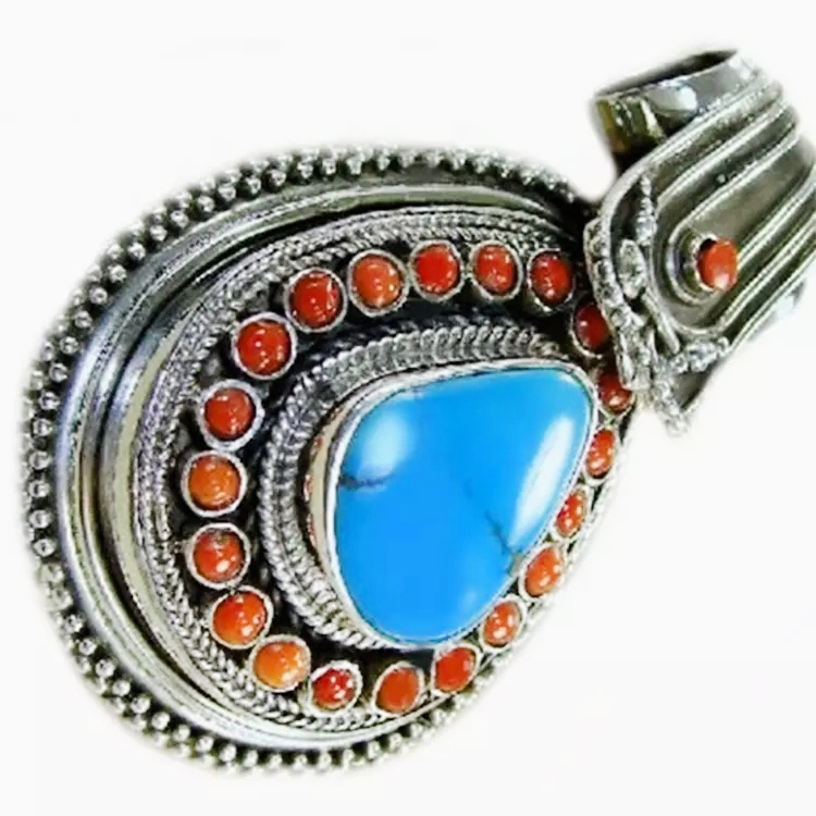 Vintage Sterling Silver Braided Turquoise Tiny Pendant 1