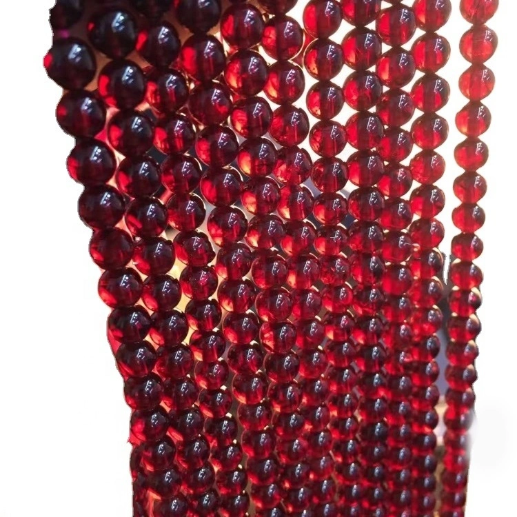 Garnet Parnets បានផ្តោតលើថាមពលប្រមាញ់ជុំ gemstone អង្កាំរលុង 1